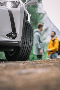 1Nokian Wetproof SUV