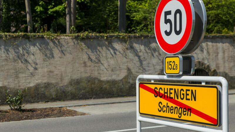 România rămâne blocată în afara Schengen.