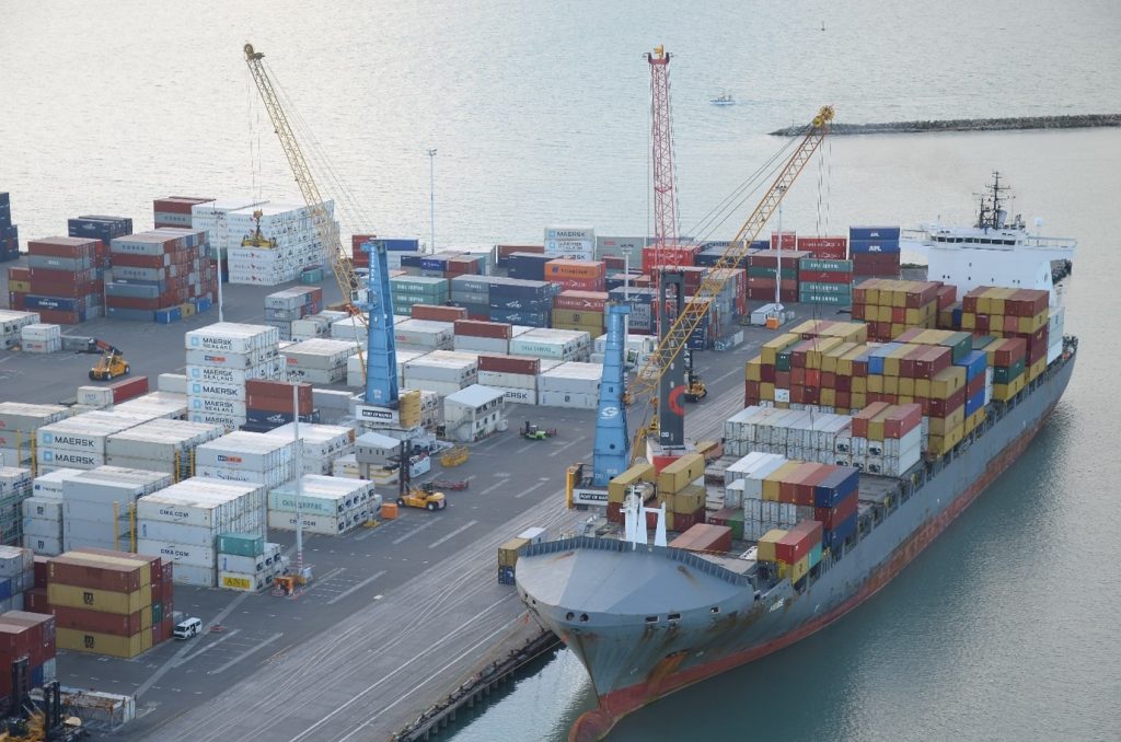 Record de mărfuri în portul Constanța